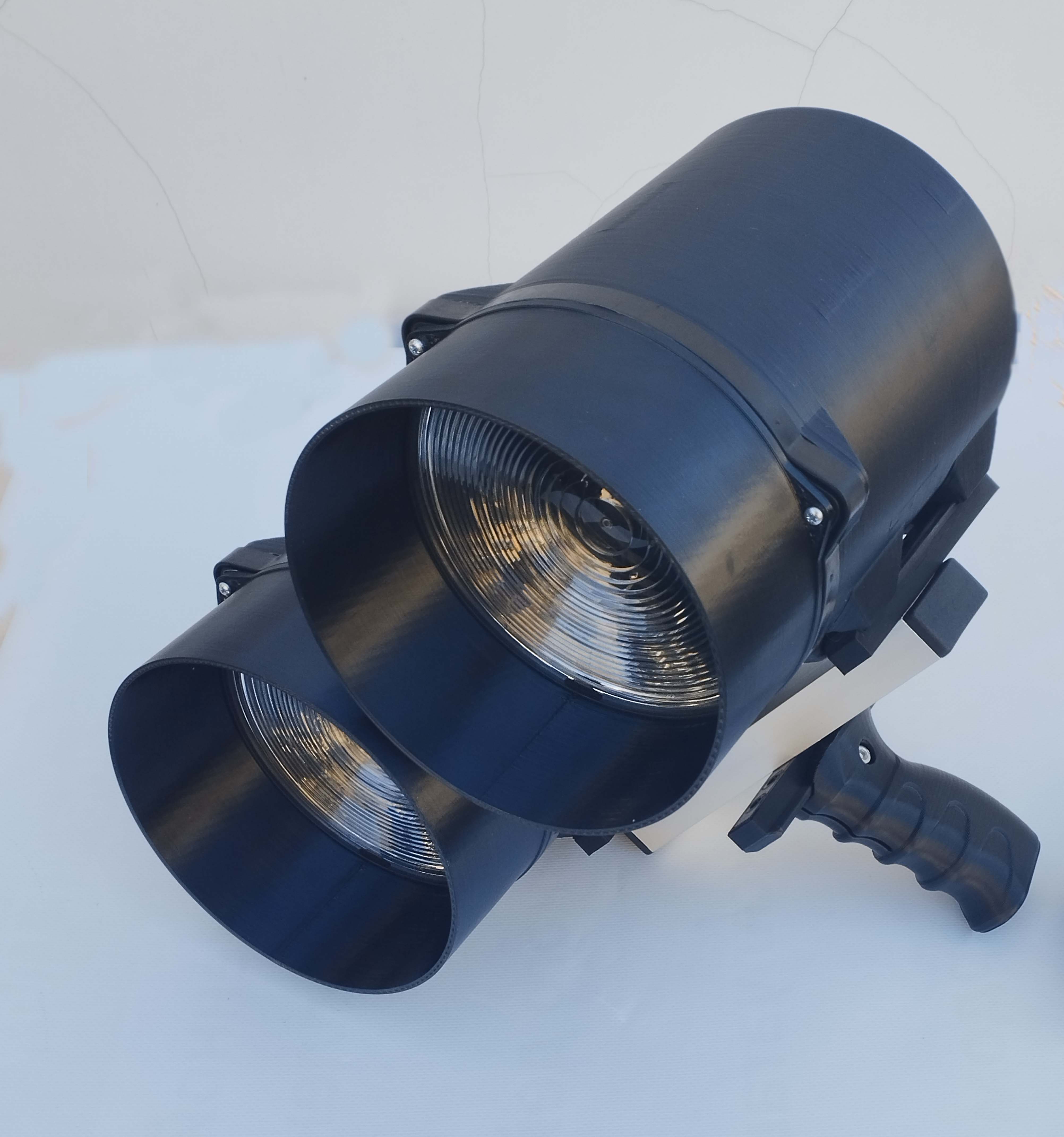 Прожектор світлодіодний спеціальний Зенітно-Пошуковий Ручний ЗПР-45Х2
